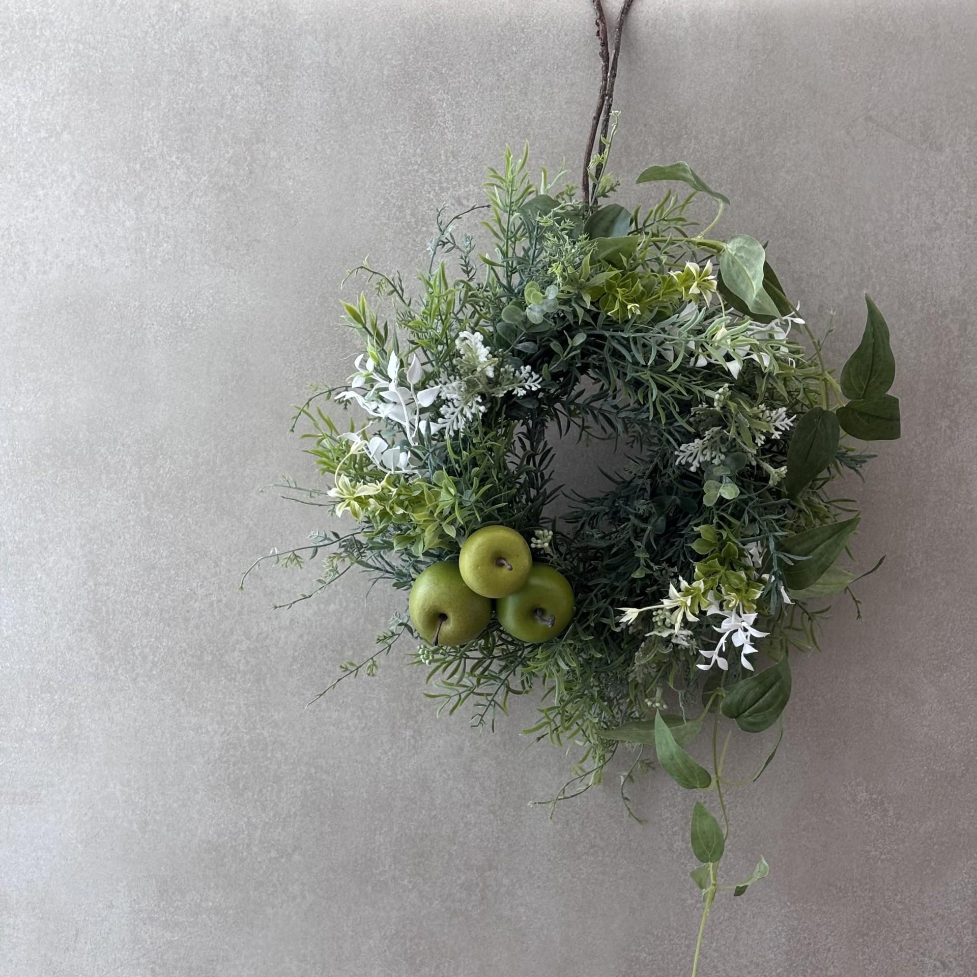 季節の実り｜青い実、瑞々しく  | 初夏を感じるグリーン