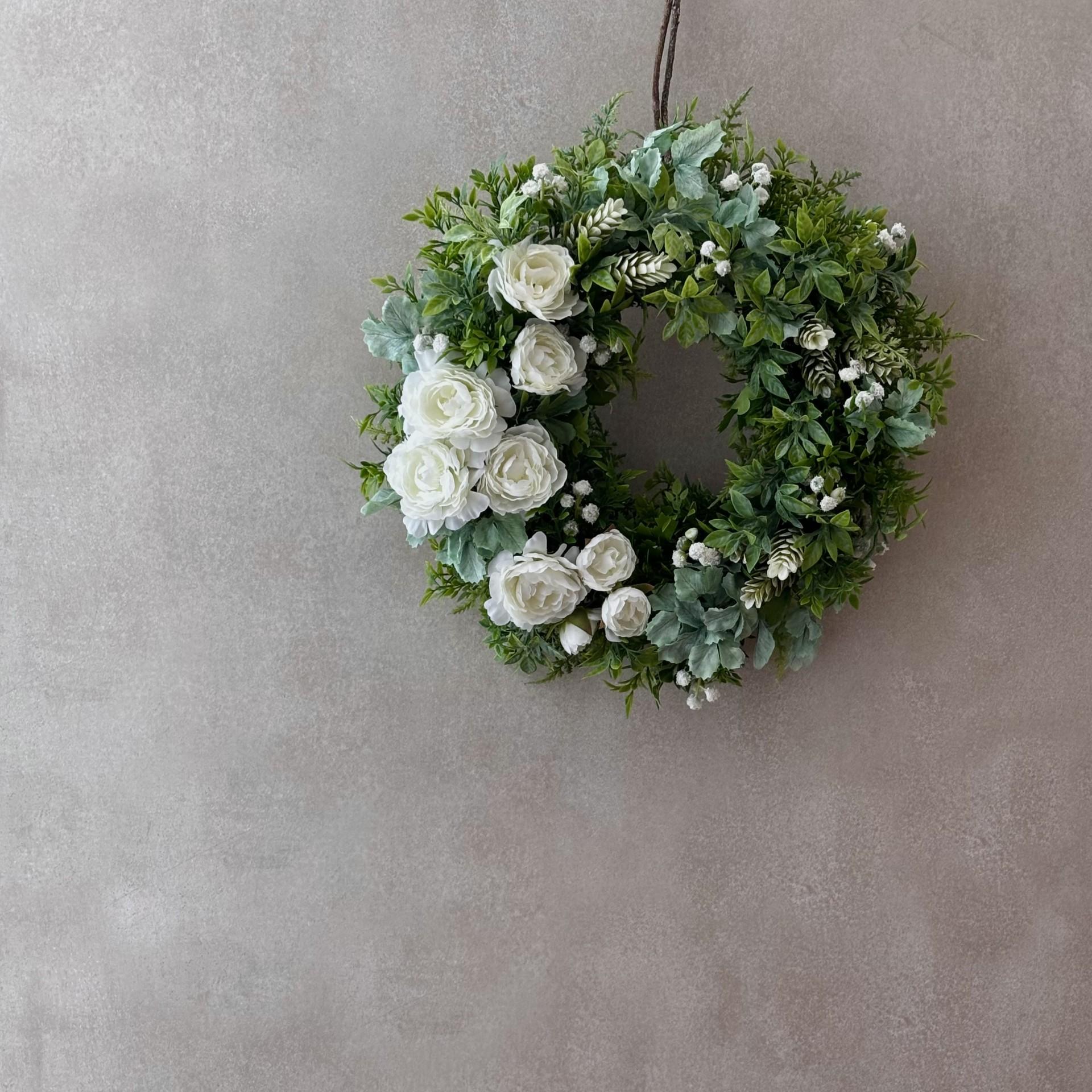 静花｜存在感あるホワイトラナンキュラス